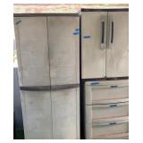 PPE335- Kenzar Display Carved Cinnabar Plate And Vase