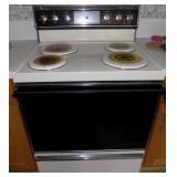 WFS100 White Westinghouse Electric Range w/ Oven