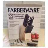 MMS039 Farberware 22 Piece Cutlery Knife Set New