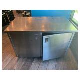 DBB058 Mobile Metal Countertop/Storage