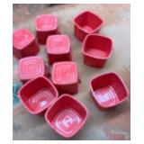 DBB525 Ten Eight Quart Red Buckets