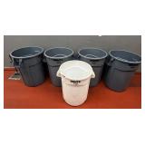 DBB555- (5) Trash Cans 