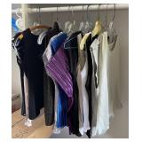 AWT168 - Women’s Tops Size Small & One Size Only AWT168 - Women’s Tops Size Small & One Size Only