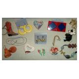 KSCLKC003 A Whimsical Mix of Jewelry & Sorts