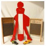 KSCSAV025 Marilyn Monroe Sign Holder, Vintage Washboards and Shell Toy Tankers