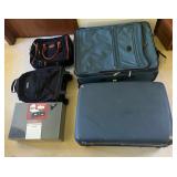 LLS089 2 Large Blue Suitcases, Rolling Bag, CLC Signature Laptop Bag, Photo Storage Containers LLS089 2 Large Blue Suitcases, Rolling Bag, CLC Signature Laptop Bag, Photo Storage Containers