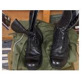 HHC204 - US Military Issued Field Coat & Boots HHC204 - US Military Issued Field Coat & Boots