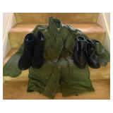 HHC205 - US Military Army Standard Issue Coat & Boots HHC205 - US Military Army Standard Issue Coat & Boots