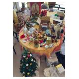 KKT150-Assortment of Christmas season items, decor, and gift supplies KKT150-Assortment of Christmas season items, decor, and gift supplies