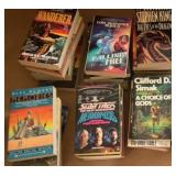 KKT204 - Twenty-Nine Vintage Collectible Sci-Fi Paperback Books by Various Authors KKT204 - Twenty-Nine Vintage Collectible Sci-Fi Paperback Books by Various Authors