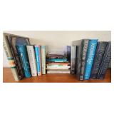KKT234 - Collection of Books and More KKT234 - Collection of Books and More