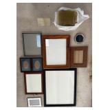 KKT280 - Assorted Set of Frames KKT280 - Assorted Set of Frames