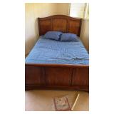 KKT364 - Queen Sized Bed with Wooden Bedframe KKT364 - Queen Sized Bed with Wooden Bedframe