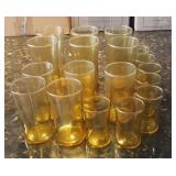 KKT396- Vintage Yellow Glassware Set KKT396- Vintage Yellow Glassware Set