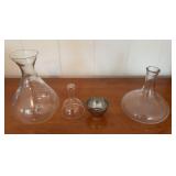 KKT406 - Two Glass Pitchers KKT406 - Two Glass Pitchers