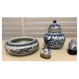 MMM168 Blue & White Ceramic Asian Inspired Ginger Jars, Trinket Box & Planter