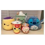 MMM190 Five Adorable Plushies