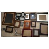 AAE004 - Assortment Of Picture Frames AAE004 - Assortment Of Picture Frames