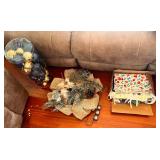AAE009 - Christmas Decorative Set AAE009 - Christmas Decorative Set