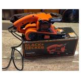 AAE066 Black + Decker Dragster Belt Sander AAE066 Black + Decker Dragster Belt Sander