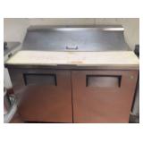 CCS023 - TRUE Refrigerator with Cutting Board CCS023 - TRUE Refrigerator with Cutting Board