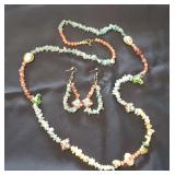 HKM027- Jade Colored Asian Style Handmade Necklace & Earrings HKM027- Jade Colored Asian Style Handmade Necklace & Earrings