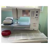 HKM061 - Bernina Artista 180 Sewing Machine HKM061 - Bernina Artista 180 Sewing Machine