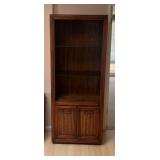 KAS012 Wooden Hutch