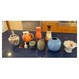 KAS022 Ceramic Vases And Display Pieces