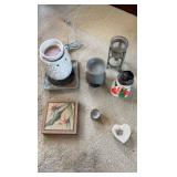 AAA021 Assorted House Decor 