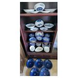 AAA078 - Blue & White Asian Patterned Dinnerware 