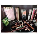 AAA088 - Fancy Chopsticks with Stands 