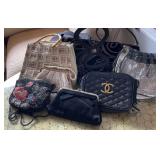 AAA130 - Vintage Handbags- Day To Evening !