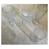 AAA259 - 5 Varying Glass Cups