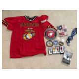 AAE054 United States Marines and Patriotic Memorabilia 