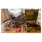 NFF064 - Miscellaneous Collection Of Sewing Items & Hangers