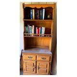 NFF119- Vintage Hutch / Bookshelf With Books 