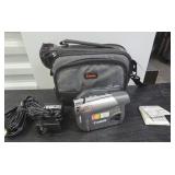 HST211-CANON DC-330 DVD Camcorder, Accessories and Bag HST211-CANON DC-330 DVD Camcorder, Accessories and Bag