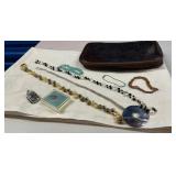 HST279 - Fashion Jewelry With Faux Alligator Pouch HST279 - Fashion Jewelry With Faux Alligator Pouch