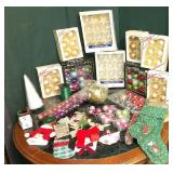 SAV004 Christmas Ornaments and More
