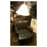 SAV018 Vintage Leather Chair with Rollers & Brass Lamp