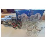 EAT056 - Holiday Glassware And Decor