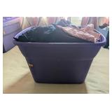 EAT226- Mixed Women’s Clothing Lot – Mostly Tops 