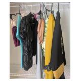 EAT282- Mixed Lot Of Womens Clothes 