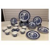 MMP008 Johnson Brothers Blue Willow China Set Made In England