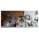 MCS067 Vases Galore & an Assortment of Useful Toiletries