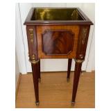 HKF088 - Maitland-Smith Mahogany Veneer Planter