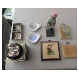 HKF173- Miscellaneous Decor From Around The World 