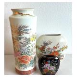 HKF207- Set Of Vintage Japanese Vases 