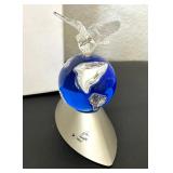 HKF257- Swarovski Crystal Collectibles- “2000 Peace On Earth” 